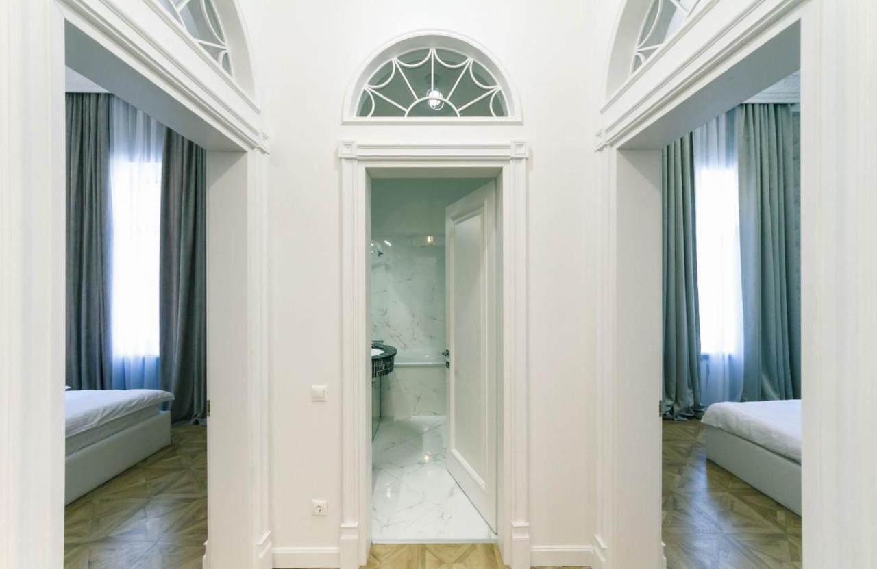 Luxury Beatiful Apartment On Pyshkinska Street Kiew Exterior foto