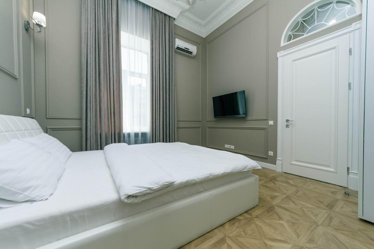 Luxury Beatiful Apartment On Pyshkinska Street Kiew Exterior foto